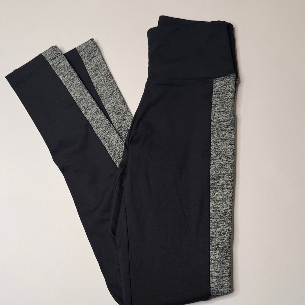 Tommy John Black & Gray Leggings with pockets NWOT